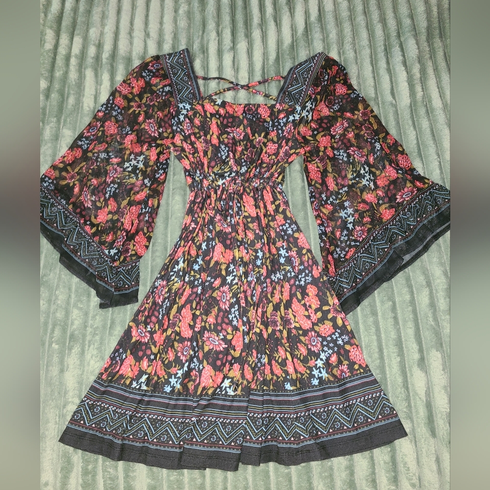Multi-Colored Dress - Picture 3 of 3